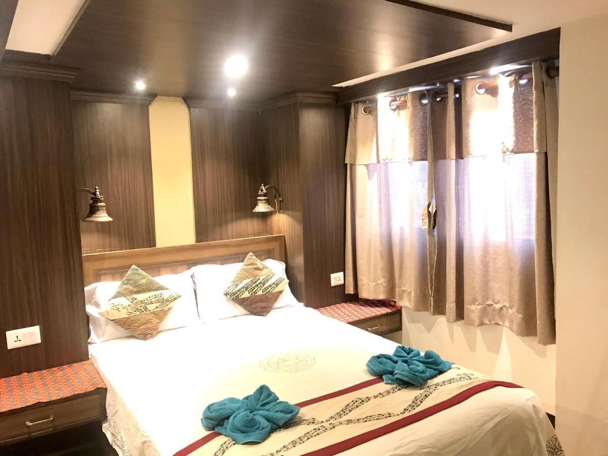 Shiva Guest House Bhaktapur Bagian luar foto