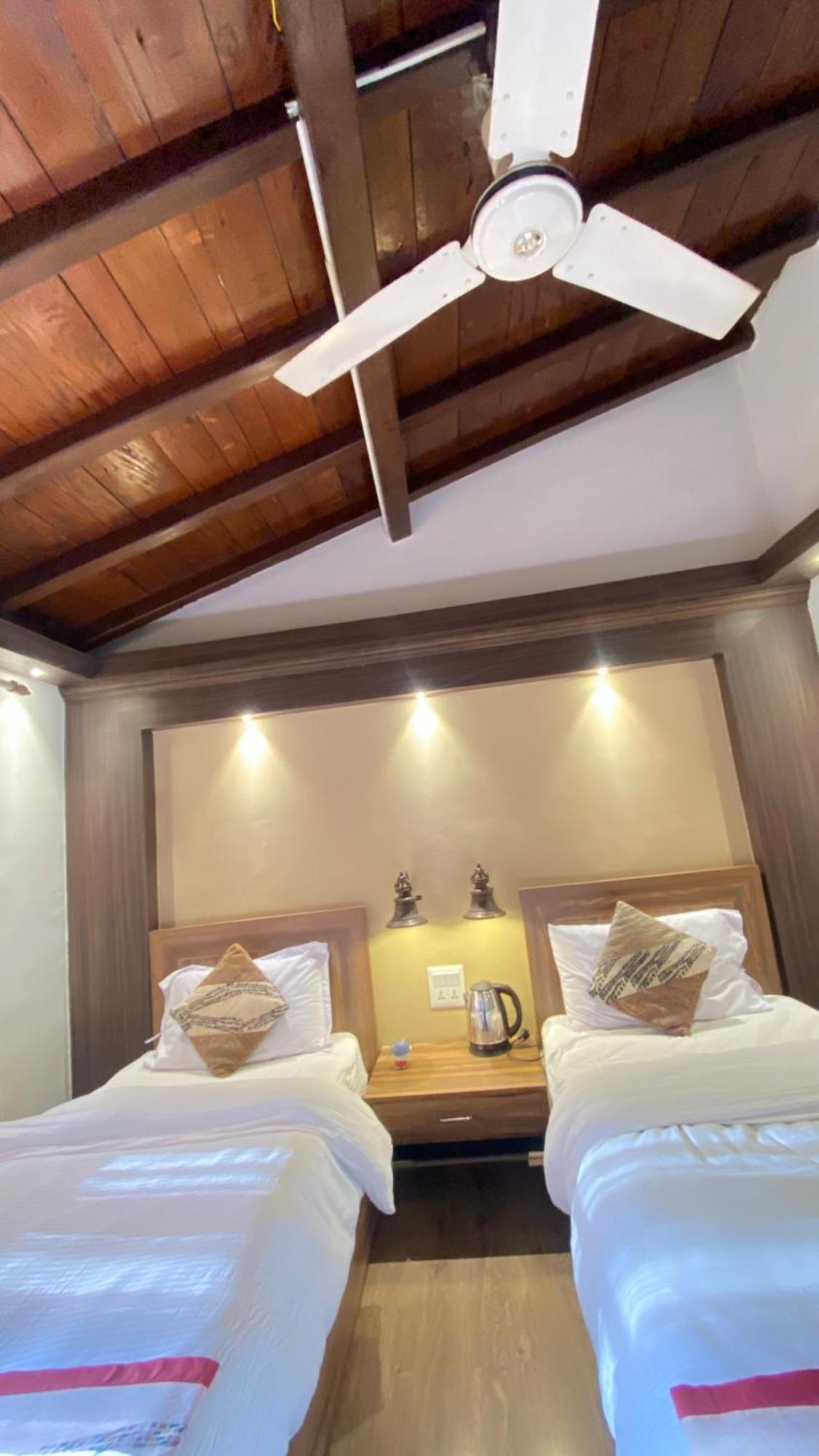 Shiva Guest House Bhaktapur Bagian luar foto